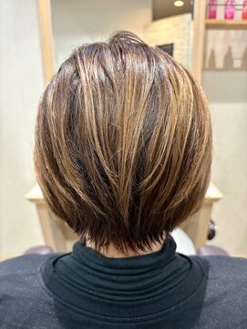 ヴィサージュジョイン(VISAGE join) 大人ショート×ハイライトカラー