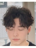 韓国へアカルマパーマワックスなしセンターパート黒髪ウルフ