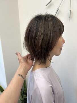 キュー 銀座(cue) バレイヤージュ 自然な透明感×白髪ぼかし