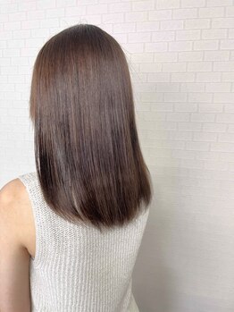 ダダ(DaDa)の写真/【つるんとツヤ髪☆】ダメージレス・自然な艶髪が叶うナチュラルストレート☆扱いやすく朝の時短にも◎