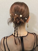 アールイー(Re:)&nbsp;【ヘアセット】カチモリアップアレンジ