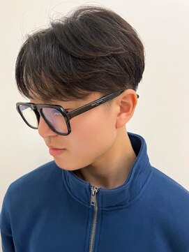 アイウィル(Ai WilL) ツーブロックマッシュ 刈り上げ ニュアンスパーマ 20代