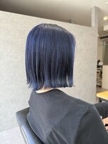 フー(feu)&nbsp;切りっぱなしボブ×ブルー。