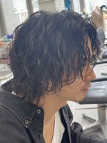 フィフス 原宿(fifth)&nbsp;原宿緩めツイストスパイラルパーマメンズカットセンターパート