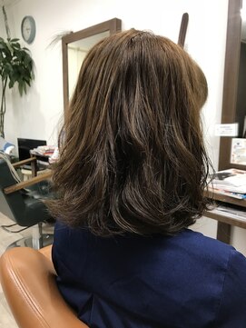 イスト(i s t) ゆるふわカール