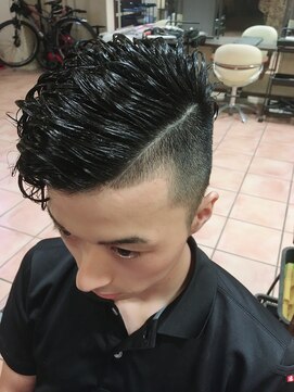 ルーシー(LUCY) 外国人風メンズパーマスタイル