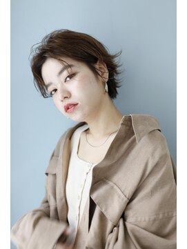 ネオリーブ クーロ(Neolive curro) 大人女性向け♪老けないセンターパートカジュアルボブ