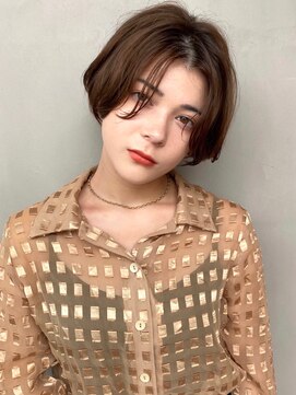 リンネテラス(Lin'ne terrace) 前髪なしセンターパートの小顔女の子