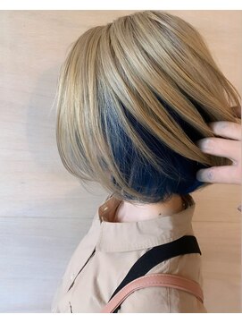 リコモ 上野御徒町(LikkleMore) インナーカラー×ブルー