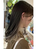 リリィ(LILY)&nbsp;ホワイトベージュインナーカラー