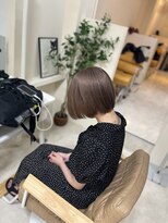 カリーナ(CARINA)&nbsp;ハイトーンカラー/ミルクティーグレージュ