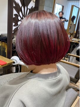 ヘアリゾート粋 新宿三丁目本店 《前地 麻衣》ミニボブはハイトーンが◎