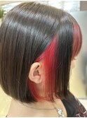 切りっぱなしボブ　インナーカラー