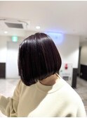 暗めブラウンの前下がりボブ