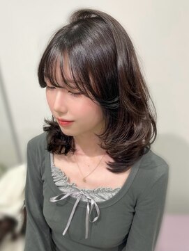 ジーナリア(Xena ria) 《Kaho》ミディアムレイヤー/ブラウン/地毛風カラー