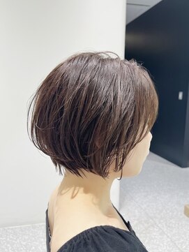 サヴォア(Savoir) 丸みショートボブ