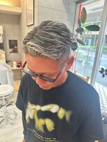 ヘアー ラボ エムツー(hair lab m2)&nbsp;ホワイトメッシュ×フェード | メンズ
