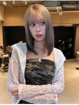 ソラス 緑地公園店(SOLAS)&nbsp;レイヤーカット/ミディアムヘア/ミルクティーグレージュ