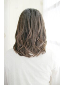 アルネ プラスエヌ(ARNE+n) ２０代３０代４０代　艶髪☆大人アッシュベージュ