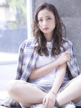 ケイト(kate) kate大宮 シアベージュ×ウェーブミディ