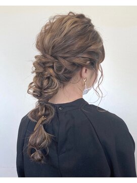 リグフクオカ(L.I.G fukuoka) 【L.I.G fukuoka】ゆるふわ編み込みヘア