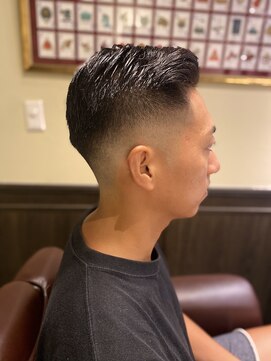 バレス 田町(BALES) [スキンフェード/ツイストスパイラル/田町]