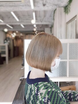 プレジール (Plaisir) 大人ミルクティーボブ　内巻き　小顔　ミニボブ　20代30代40代