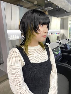 レコ 渋谷(LECO) イエロー×ブラックのウルフ