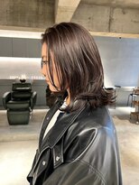 リール(rire)&nbsp;デザインカラーレイヤーカットウェットヘア夏オリーブベージュ