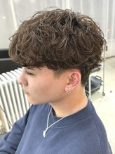 バーン(Boum.) シャドウパーマ