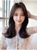 後れ毛が可愛い顔周りレイヤーハイレイヤーロング