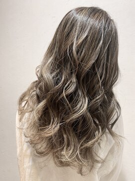 フィルム(film) ★オトナ可愛い♪ハイライトカラー★