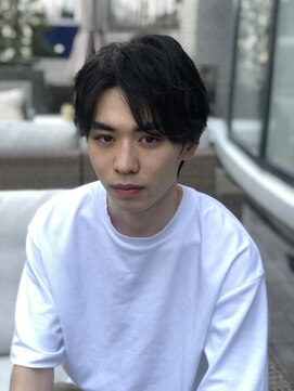 ヴィヴィ(VIVIE) ツーブロックアップバングショートカール刈り上げセンターパート