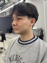 オルカ(ORCA)&nbsp;men's/パーマ/刈り上げセンターパート/毛流れパーマ/眉毛/新宿