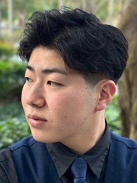 HIRO GINZA BARBER SHOP 広島本店【ヒロギンザ バーバーショップ】【3/19 OPEN予定】 ニュアンスパーマ/波巻きツイストスパイラル[広島/理容室]