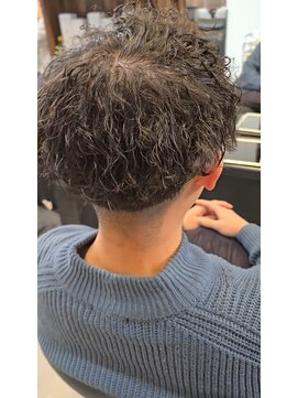 クリック 辰巳店(CLiC) 【メンズ圧倒的人気】波巻きスパイラルパーマ＋カット