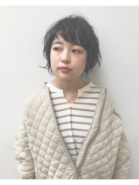 ミシン ベージュとショート