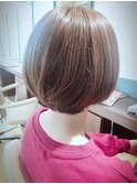 ショートボブ
