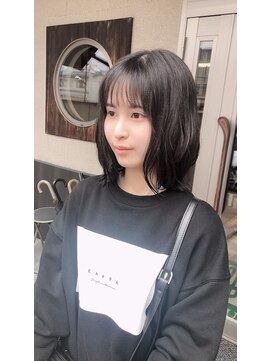 チューザン(CHUZAN) ゆるパーマでふんわりヘア