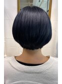 黒髪 コンパクト 襟足 タイト グラデーション ボブ ヘアスタイル