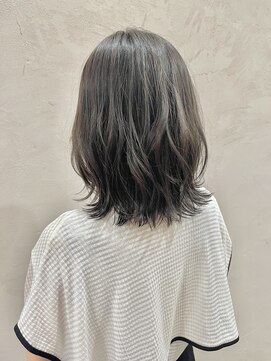 インビテーション 名古屋(invitation) ◎透明感アッシュ/外ハネレイヤー