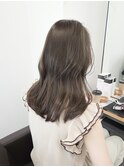 フェミニンロング/ウェーブヘア/アースカラー/グレージュカラー