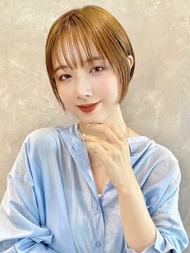 トルネード(TORNADO) シルキーベージュ 大人マッシュショート 斜めバングt813