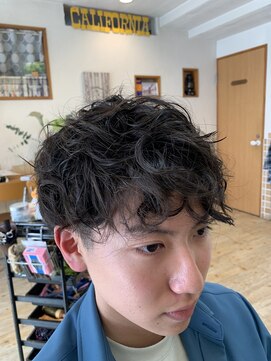 トリプル ジー(ZZZ...) ふわふわ南欧風パーマ