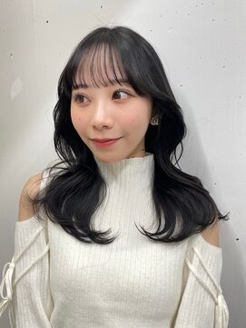 シーン(seen) 【くびれヘア】小顔前髪ワンカールくびレイヤーカット黒髪