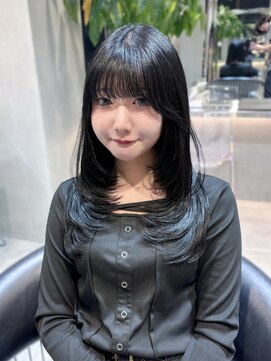 ロンドクロエ 横浜(Lond Chloe) ミニウルフレイヤーカット顔周り前髪韓国ショートボブ