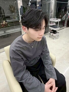 ジィルム(XELM) 韓国レイヤーカット/ブリーチ/レイヤーカット/ハッシュカット