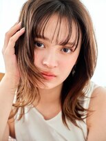 イーズ(EAZE)&nbsp;韓国外ハネレイヤーミディ×水光肌カラー1