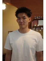 エディ(Edy)&nbsp;メンズスパイキーショートフェードピンパーマ刈り上げ眉毛カット