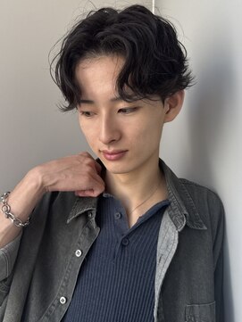 トリッカ シブヤ(TRICCA SHIBUYA) メンズカットパーマフェザーニュアンス毛流れセンターパート渋谷